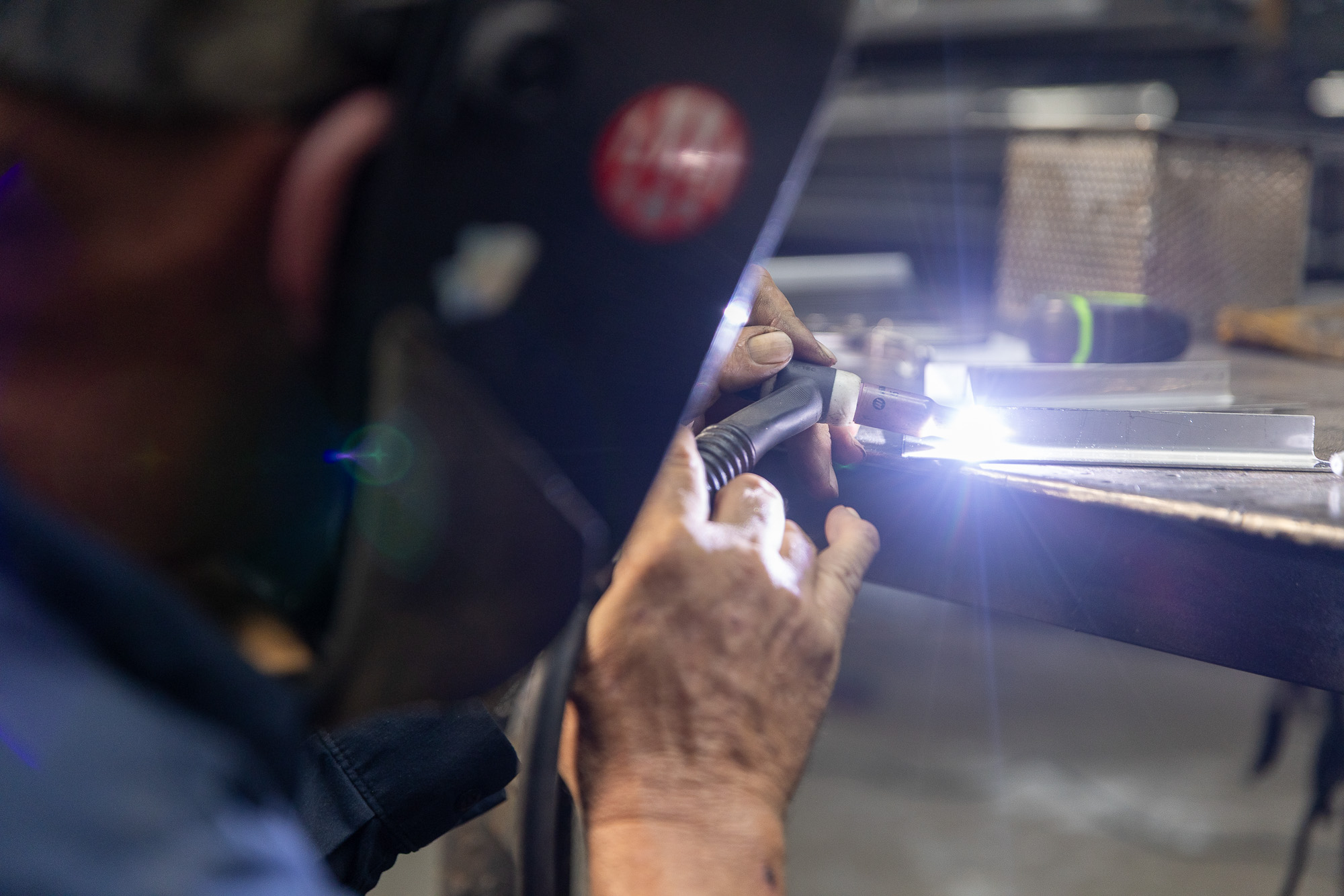 welding-arc-custom-metal-fabrication-close-up.jpg